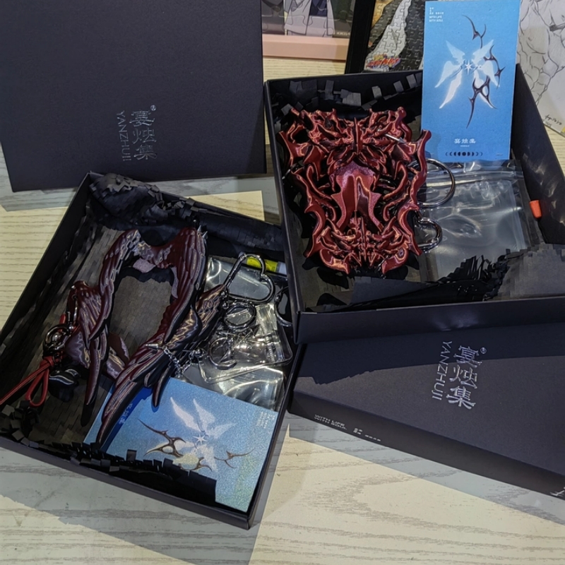 حامل بطاقات صور بتصميم بانك فر - مراجعة 3D Printing Liquid وسعره